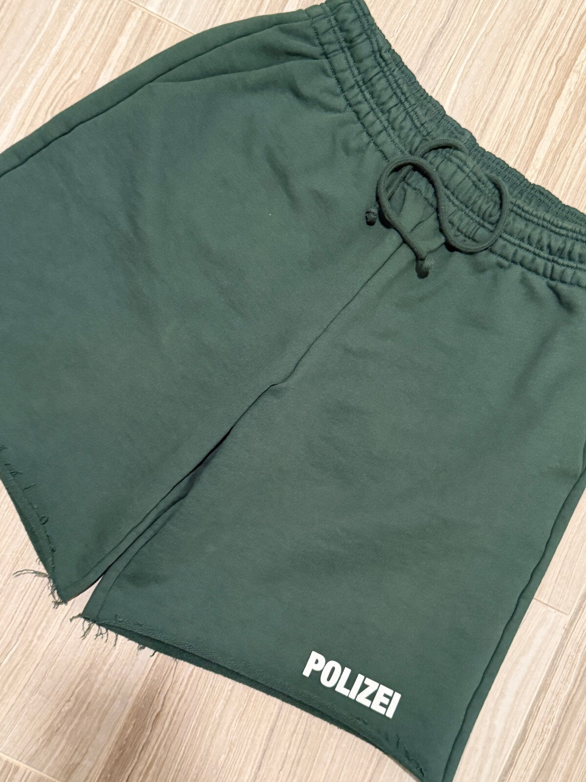 Vetements Polizei Raw-Edge Baggy Sweat Shorts | New |